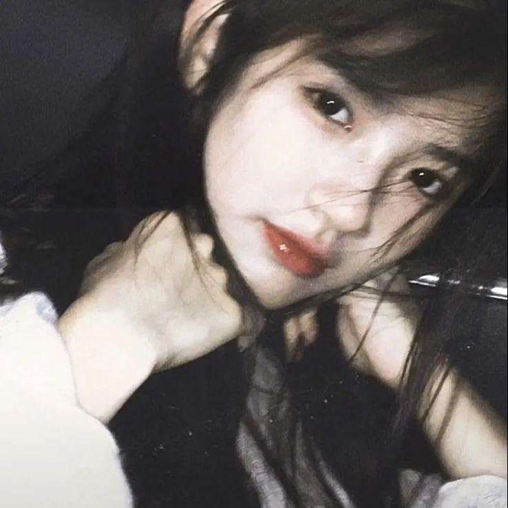 报告医妃封面